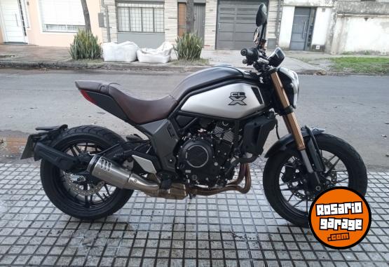 Motos - CF CLX 700 2022 Nafta 10000Km - En Venta
