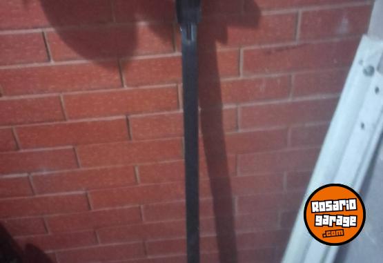 Accesorios para Autos - SE VENDE JUEGO DE PORTAEQUIPAJE PARA PEUGEOT PARTNER Y BERLINGO - En Venta