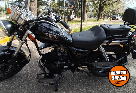 Motos - Zanella Patagonian Eagle 250 2018 Nafta 8850Km - En Venta