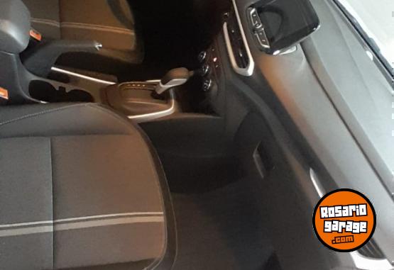 Autos - Chevrolet Tracker 1,2 turbo LTZ 2023 Nafta 52000Km - En Venta