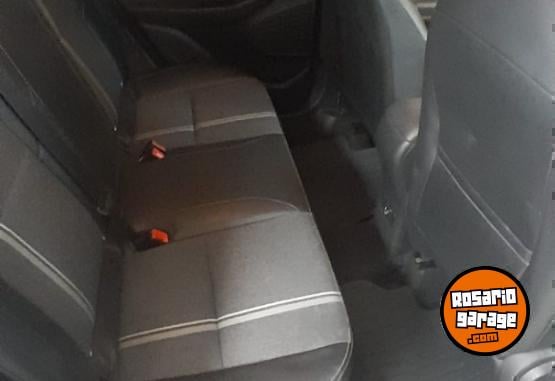 Autos - Chevrolet Tracker 1,2 turbo LTZ 2023 Nafta 52000Km - En Venta