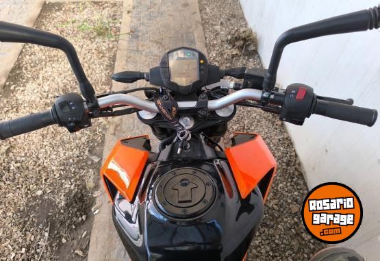 Motos - Ktm Duke 200 NG 2022 Nafta 9700Km - En Venta
