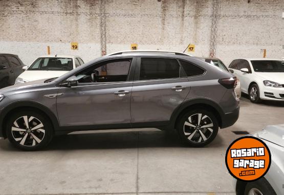 Autos - Volkswagen Nivus Highline 2022 Nafta 14000Km - En Venta