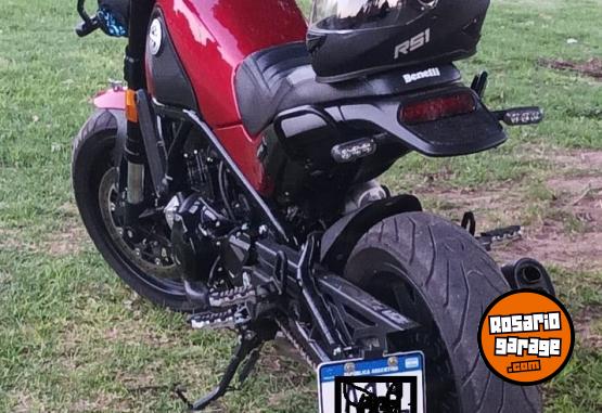 Motos - Benelli Leoncino 500 2023 Nafta 6600Km - En Venta