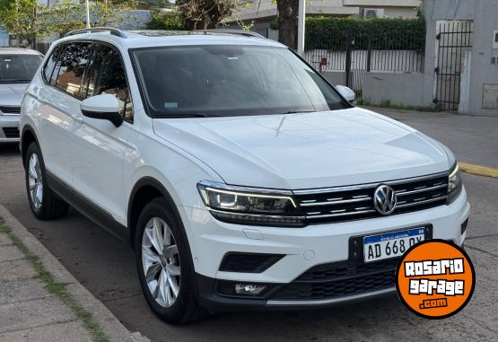 Camionetas - Volkswagen TIGUAN ALLSPACE 2.0T 2019 Nafta 95000Km - En Venta