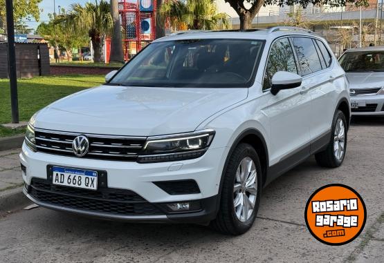 Camionetas - Volkswagen TIGUAN ALLSPACE 2.0T 2019 Nafta 95000Km - En Venta