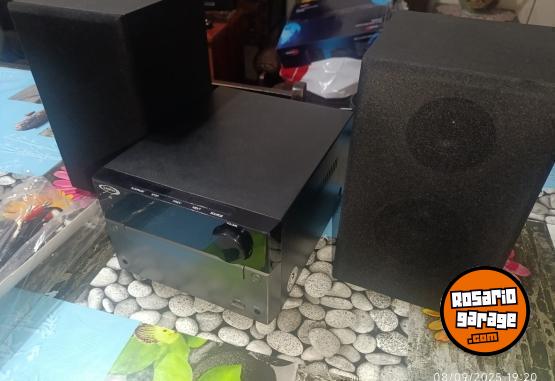 Electrnica - CD/DVD - Minicomponente Sanrai HiFi System CK2040 (NUEVO) - En Venta