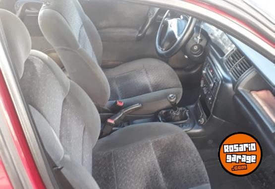 Autos - Chevrolet Vectra 1999 GNC 410000Km - En Venta
