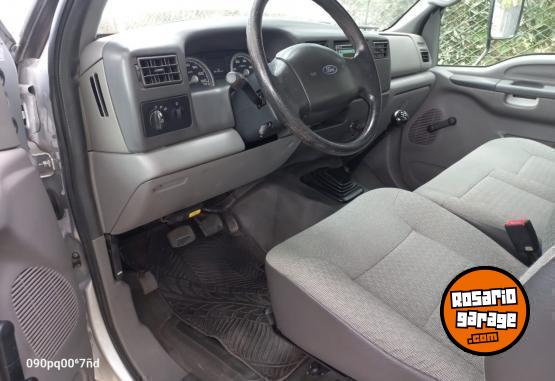 Camiones y Grúas - Ford 4000 - En Venta