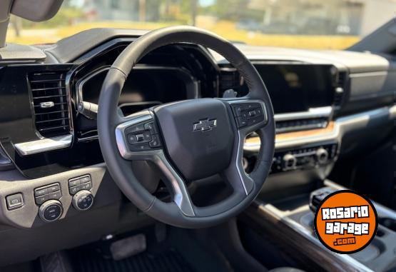 Camionetas - Chevrolet SILVERADO Z71 2025 Nafta 0Km - En Venta