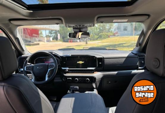 Camionetas - Chevrolet SILVERADO Z71 2025 Nafta 0Km - En Venta