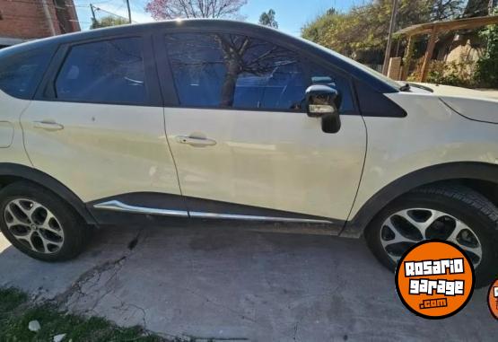 Autos - Renault CAPTUR 2.0 INTENSE 2017 Nafta 76000Km - En Venta