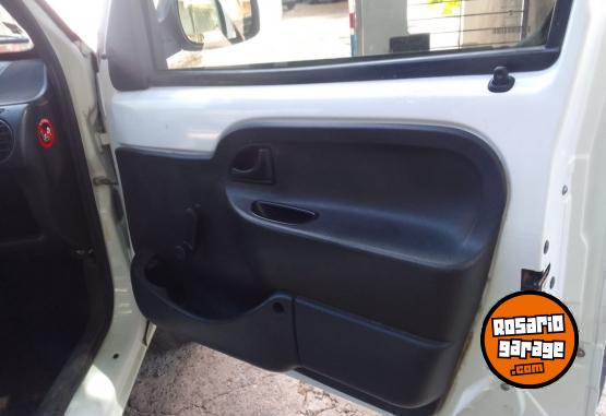 Utilitarios - Renault Kangoo 2014 GNC 110000Km - En Venta