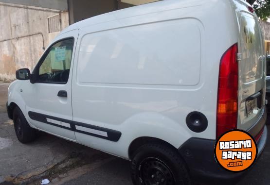 Utilitarios - Renault Kangoo 2014 GNC 110000Km - En Venta