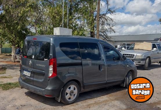 Utilitarios - Renault Kangoo 2019 GNC 111111Km - En Venta