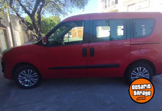 Utilitarios - Fiat Doblo 2013 GNC 242000Km - En Venta