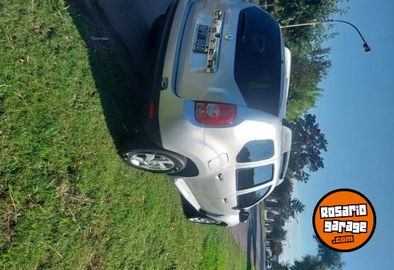 Camionetas - Renault Duster 2014 Nafta 120000Km - En Venta