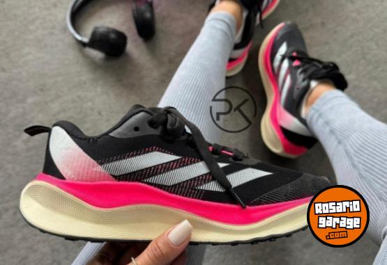 Indumentaria - Adidas Boston Deportivas - Talle 38 - En Venta