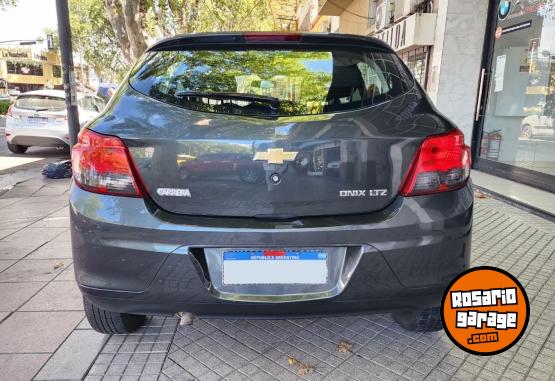 Autos - Chevrolet Onix ltz 2016 Nafta 105000Km - En Venta
