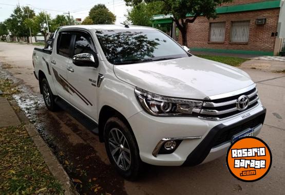 Camionetas - Toyota hilux srx 4x4 2017 Diesel 19000Km - En Venta