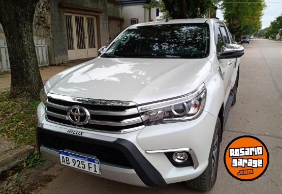 Camionetas - Toyota hilux srx 4x4 2017 Diesel 19000Km - En Venta