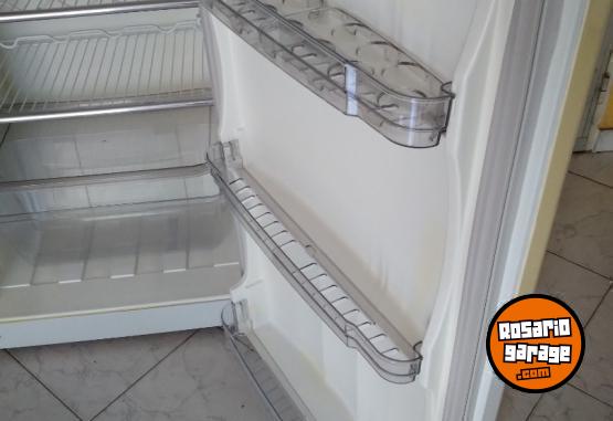 Hogar - Heladera Gafa Eurosystem Modelo HGF356A - En Venta