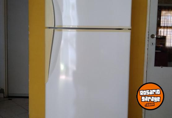 Hogar - Heladera Gafa Eurosystem Modelo HGF356A - En Venta