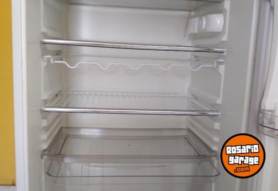 Hogar - Heladera Gafa Eurosystem Modelo HGF356A - En Venta