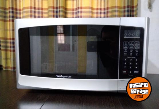 Hogar - Horno Microondas BGH Quick Chef 23 Litros c/ Grill - En Venta