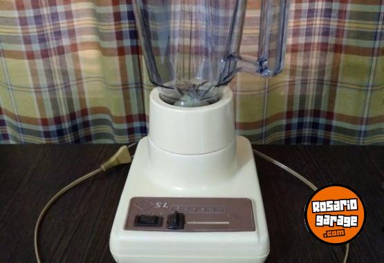 Hogar - Licuadora Faet SL de 6 Velocidades con Pulsador - En Venta