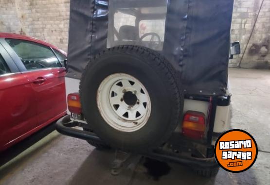 Camionetas - IKA Jeep corto 1982 Nafta 1000Km - En Venta