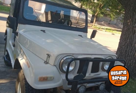 Camionetas - IKA Jeep corto 1982 Nafta 1000Km - En Venta