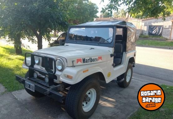 Camionetas - IKA Jeep corto 1982 Nafta 1000Km - En Venta