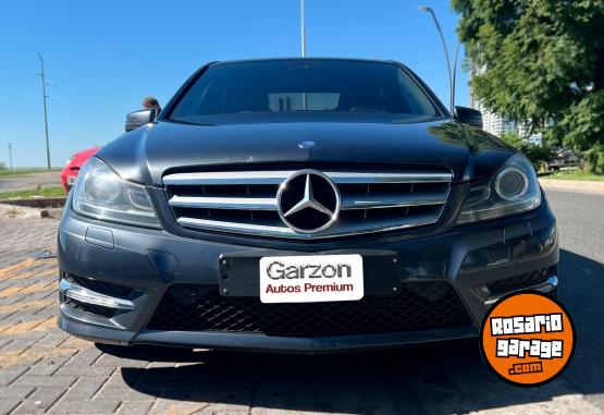 Autos - Mercedes Benz C250 2013 Nafta 140000Km - En Venta