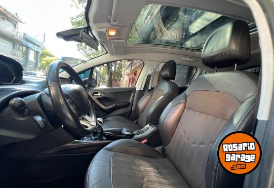 Autos - Peugeot 2008 sport 1.6 thp 2017 Nafta 124000Km - En Venta