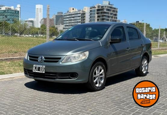 Autos - Volkswagen Voyage 1.6 Highline 2011 Nafta 135000Km - En Venta
