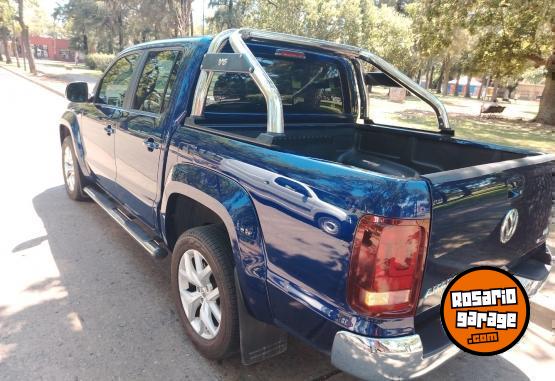 Camionetas - Volkswagen AMAROK V6 HIGHLINE 2024 Diesel 8000Km - En Venta