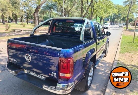 Camionetas - Volkswagen AMAROK V6 HIGHLINE 2024 Diesel 8000Km - En Venta