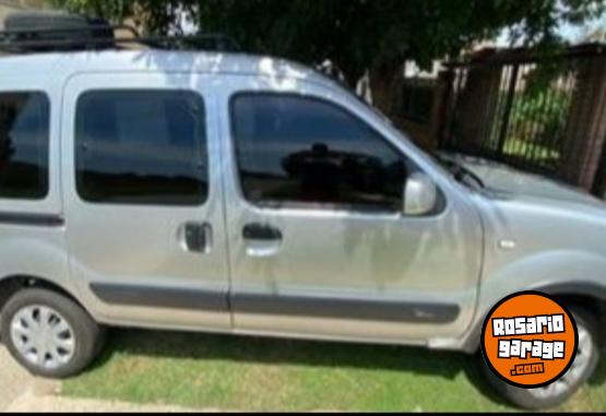 Utilitarios - Renault Kangoo 2015 GNC 284000Km - En Venta
