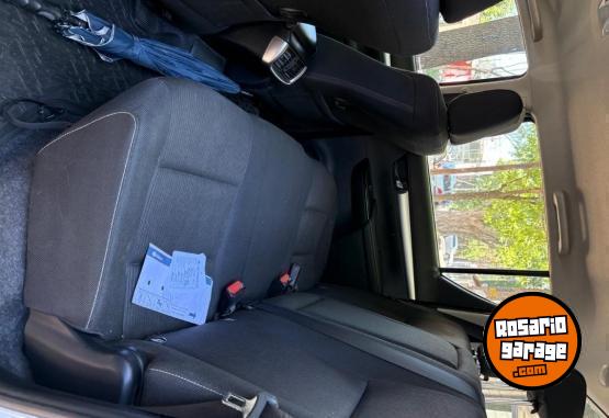 Camionetas - Toyota Hilux 2017 Diesel 82000Km - En Venta