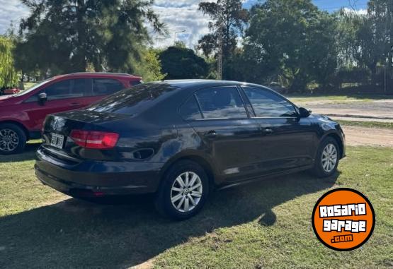 Autos - Volkswagen Vento Advance Summer 2016 Nafta 79000Km - En Venta