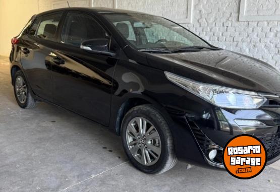 Autos - Toyota yaris xls 2021 Nafta 75000Km - En Venta