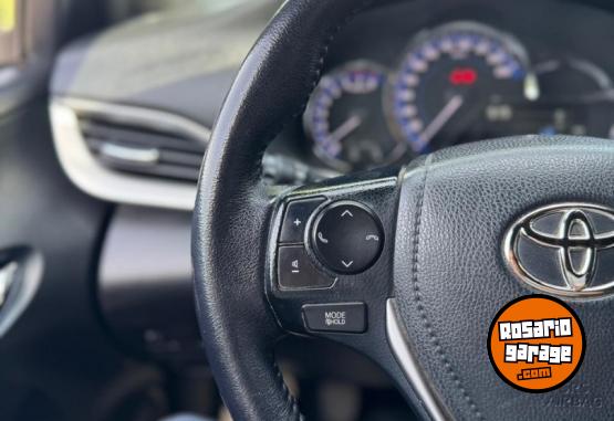 Autos - Toyota yaris xls 2021 Nafta 75000Km - En Venta