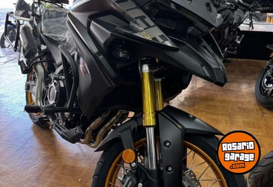 Motos - Voge DS 525X BLACK KNIGHT 2025 Nafta 0Km - En Venta