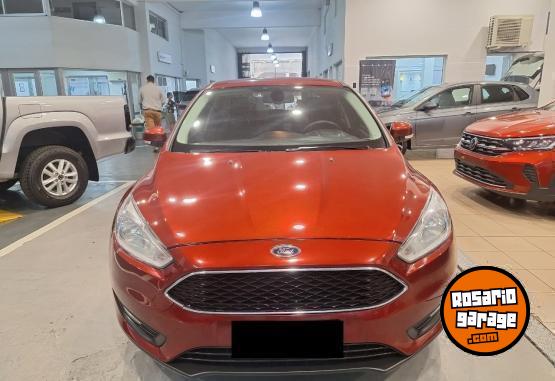 Autos - Ford FOCUS 1.6 S 4P 2017 Nafta 110000Km - En Venta