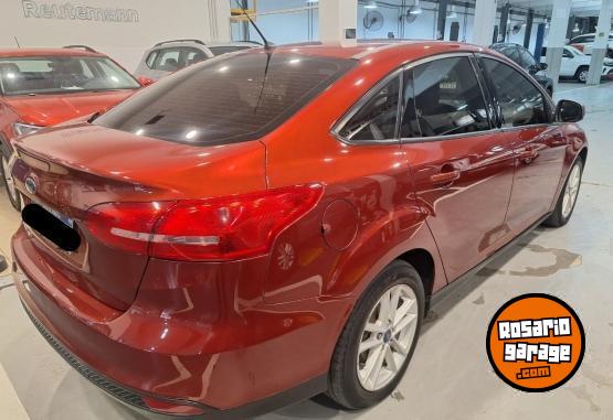 Autos - Ford FOCUS 1.6 S 4P 2017 Nafta 110000Km - En Venta