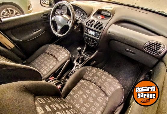 Autos - Peugeot 206 2005 Nafta 100000Km - En Venta