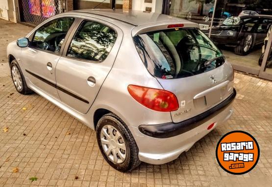 Autos - Peugeot 206 2005 Nafta 100000Km - En Venta
