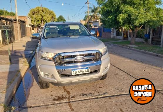 Camionetas - Ford Ranger Xlt 2019 GNC 80000Km - En Venta