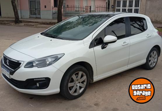 Autos - Peugeot 308 Allure+ 2017 Nafta 114000Km - En Venta